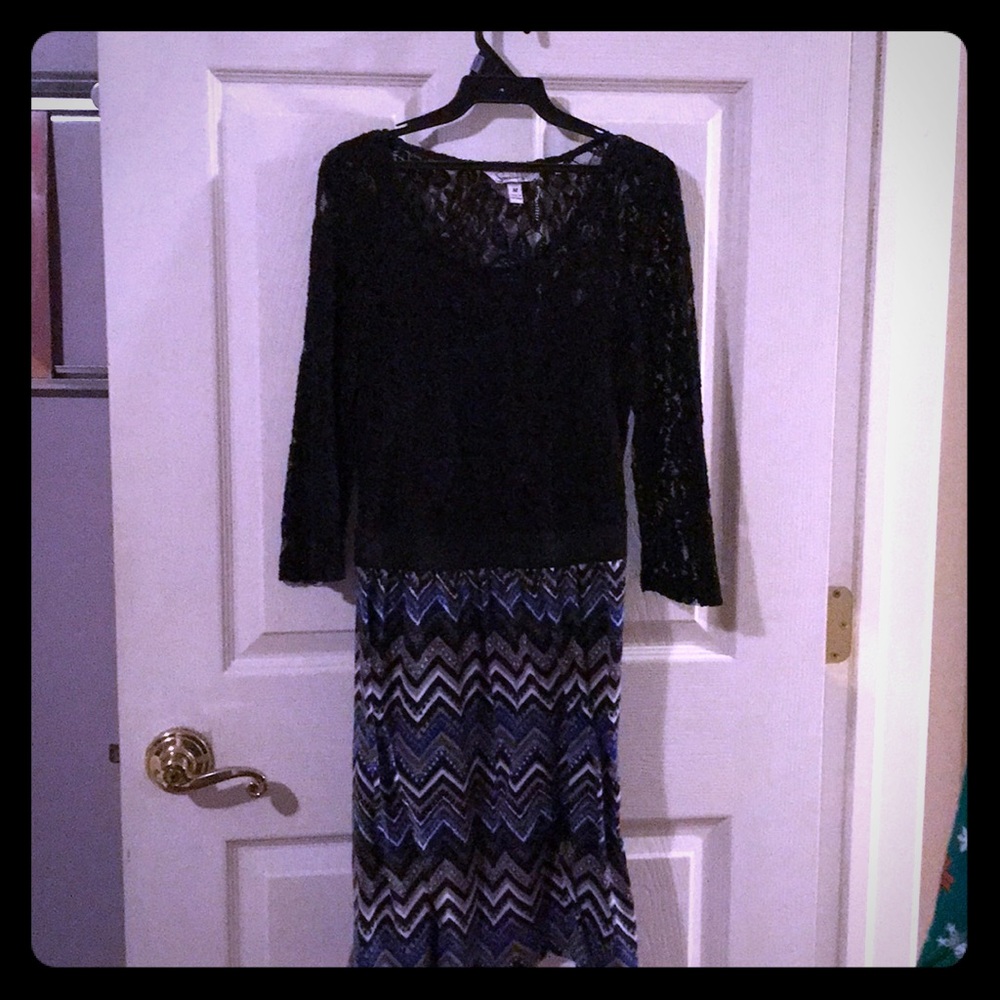 Speechless dress with Aztec print skirt - lace top